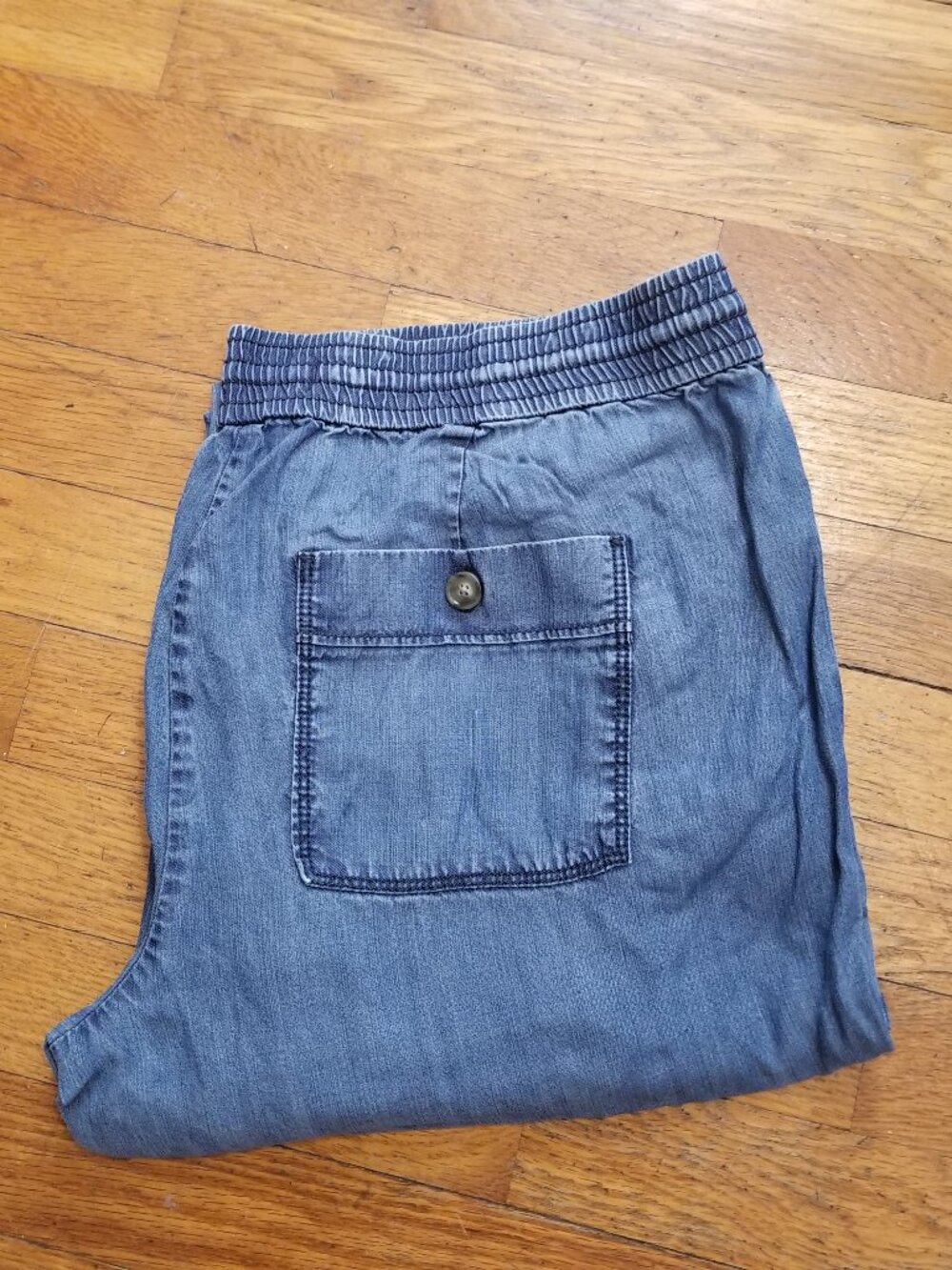 Ann Taylor Loft Pull on Jeans, Size 4